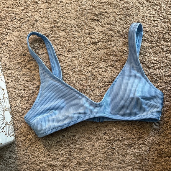 Aerie Scoop Neck Shine Bikini Top - Picture 2 of 7
